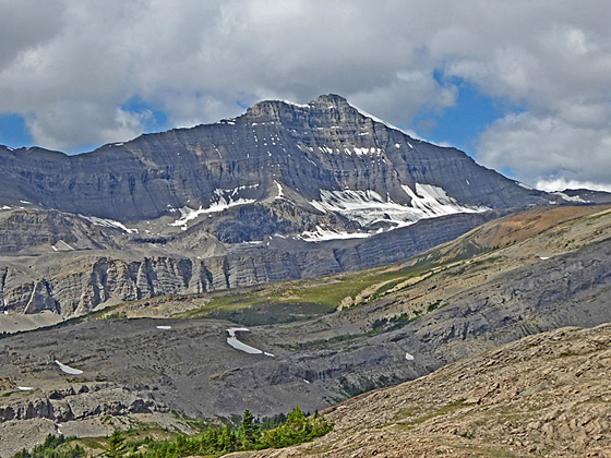 Close-up of Nigel Peak 